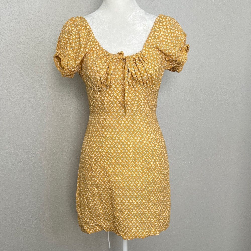 Skylar+Madison Yellow Floral Mini Dress Size Small